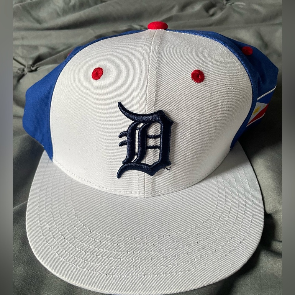 Philippines D hat
